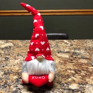 Valentine gnome